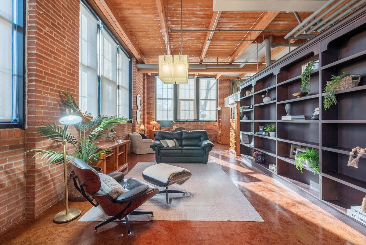 543 Timothy Street Newmarket 543 Timothy Street Newmarket