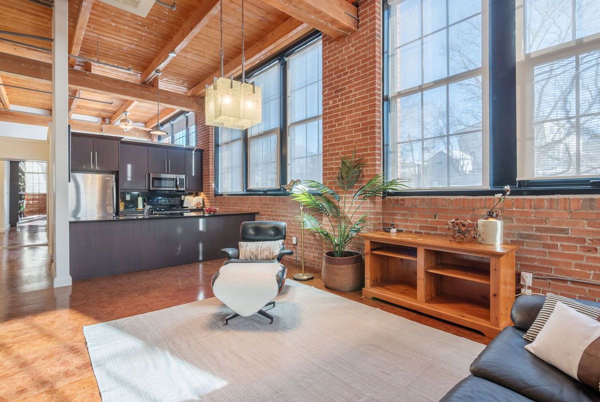 543 Timothy Street Newmarket 543 Timothy Street Newmarket