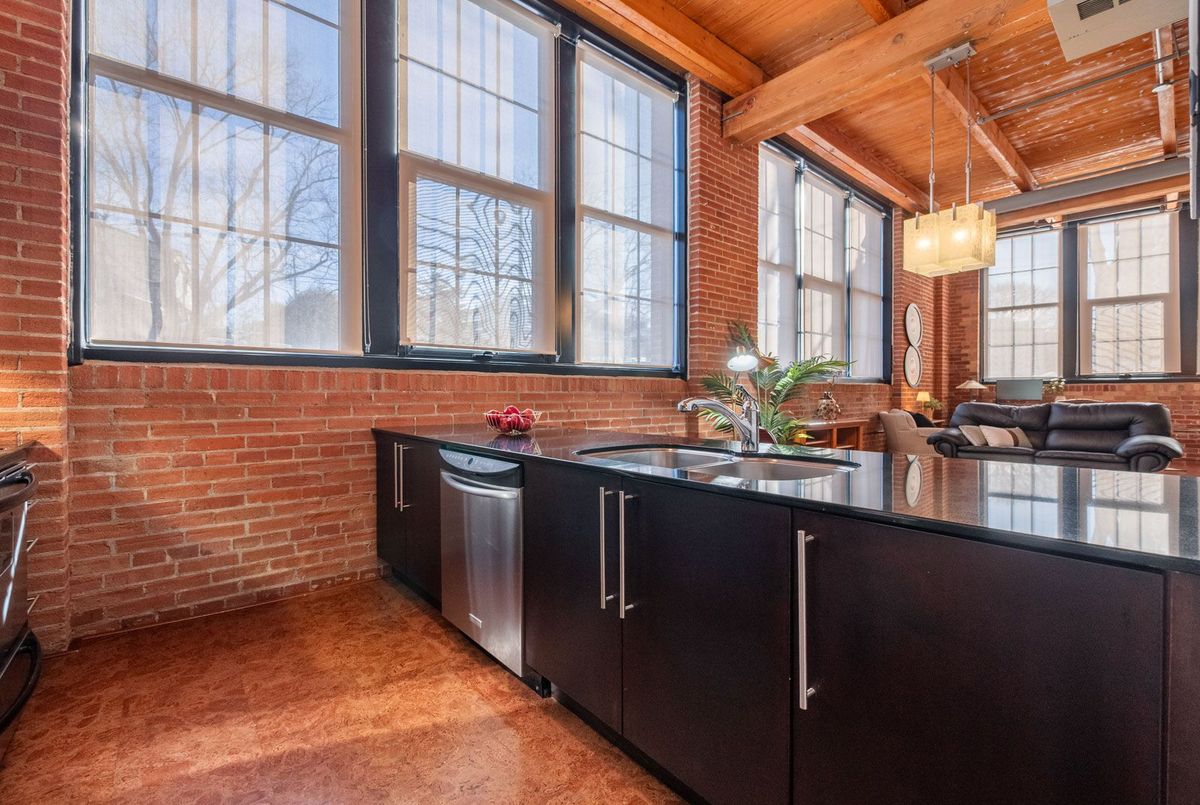 543 Timothy Street Newmarket 543 Timothy Street Newmarket