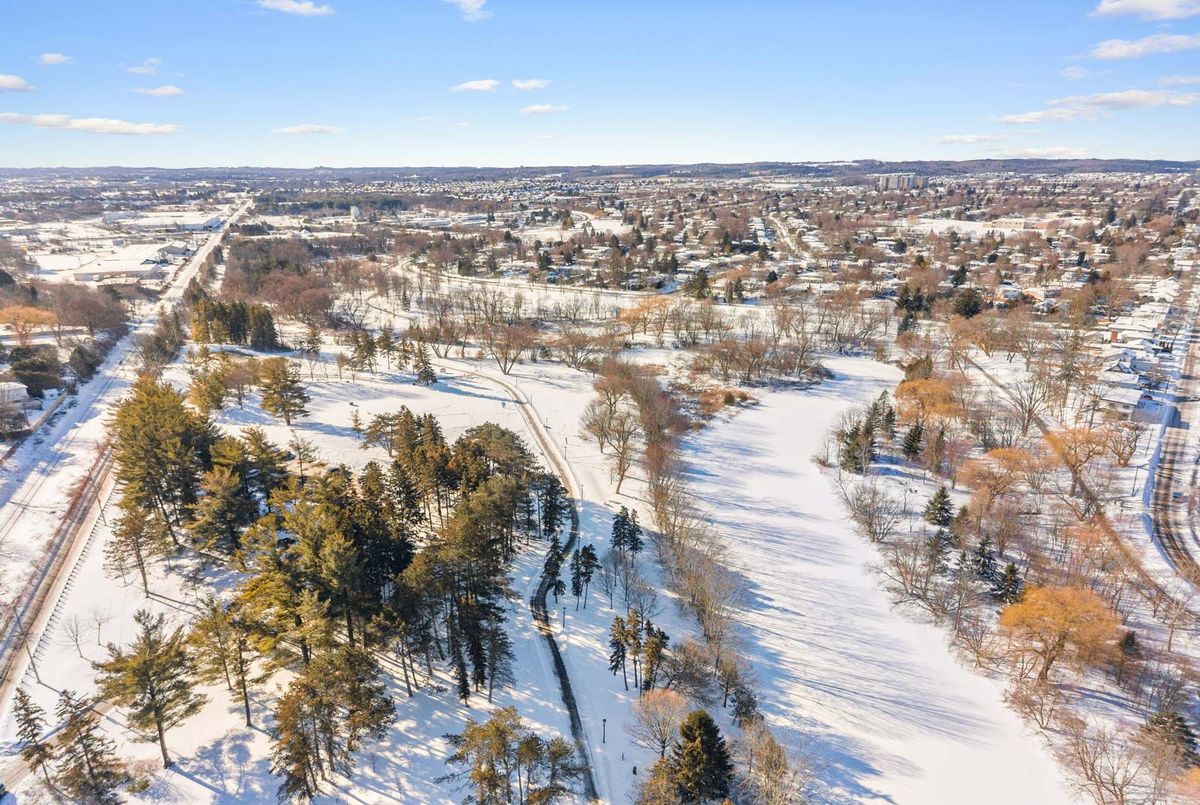 543 Timothy Street Newmarket 543 Timothy Street Newmarket