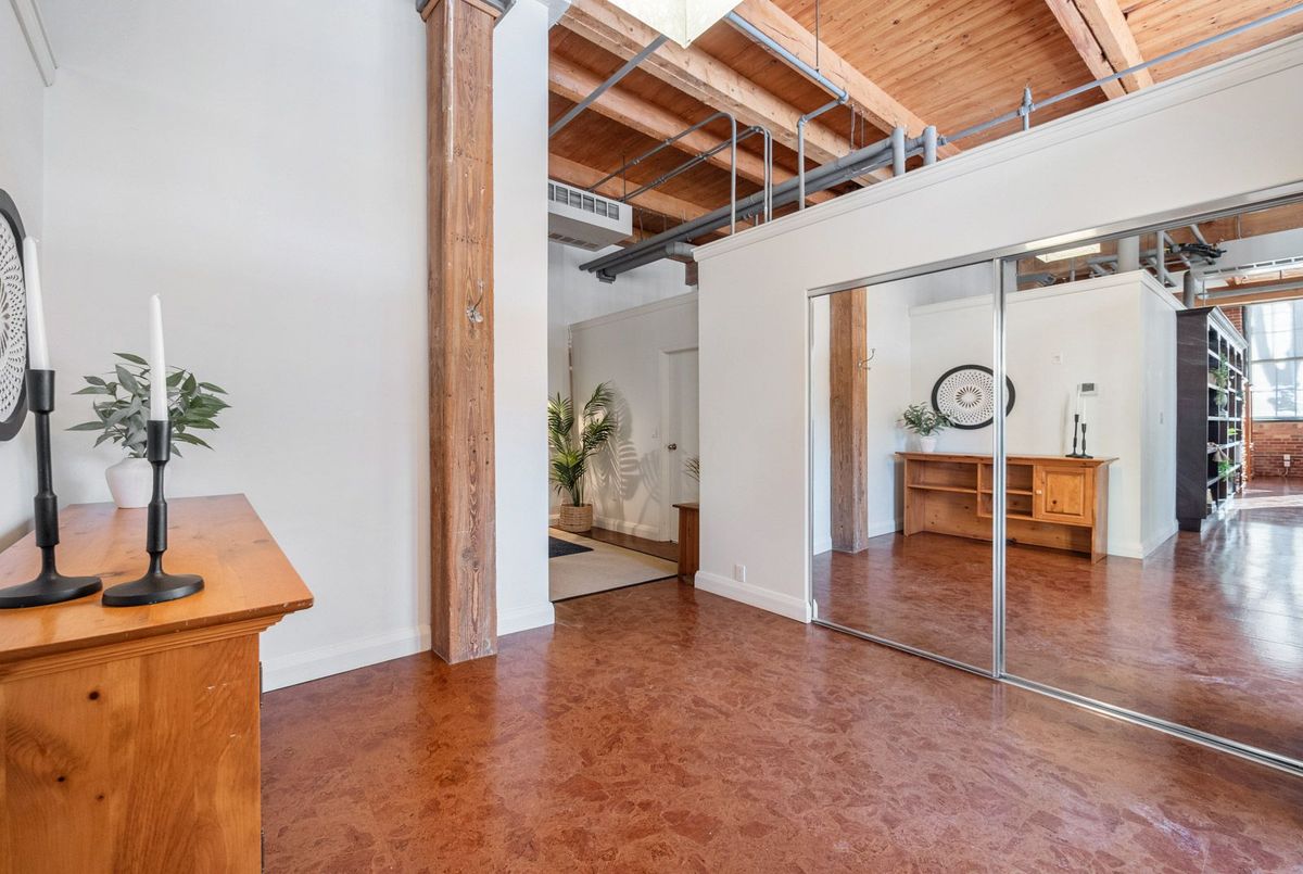 543 Timothy Street Newmarket 543 Timothy Street Newmarket