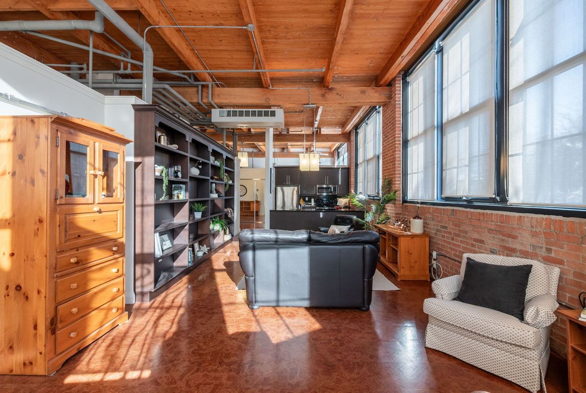 543 Timothy Street Newmarket 543 Timothy Street Newmarket