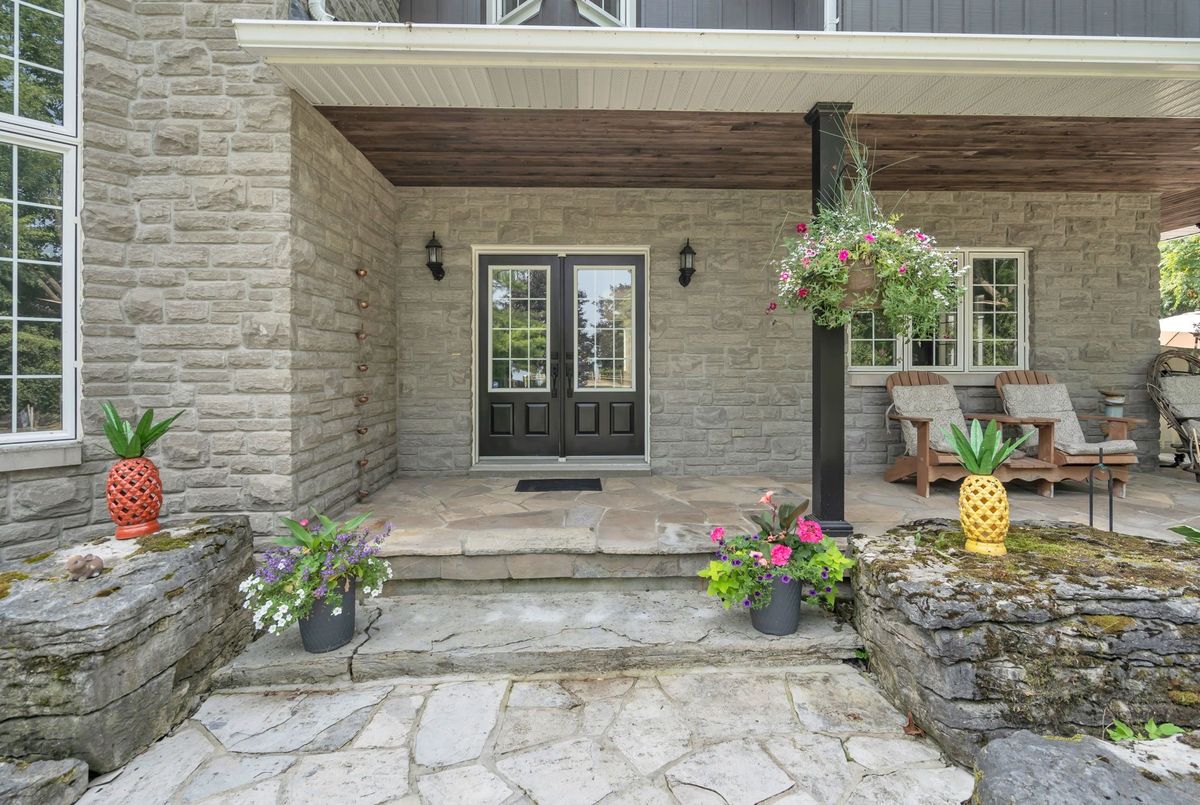 515 Lake Drive E Georgina 515 Lake Drive E Georgina