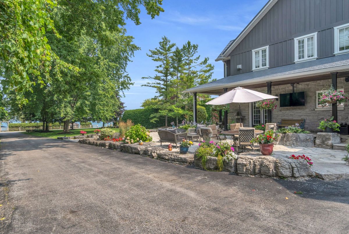 515 Lake Drive E Georgina 515 Lake Drive E Georgina