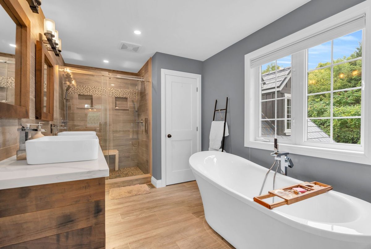 515 Lake Drive E Georgina 515 Lake Drive E Georgina