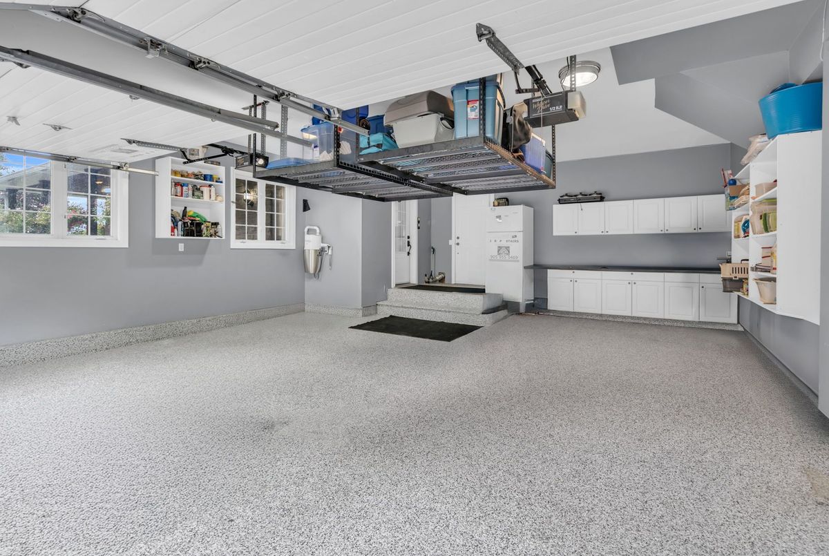 515 Lake Drive E Georgina 515 Lake Drive E Georgina