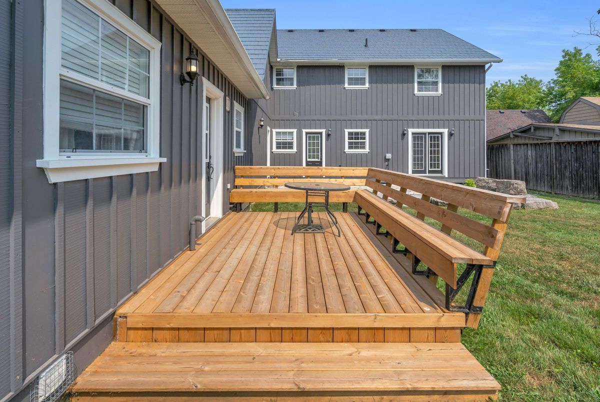 515 Lake Drive E Georgina 515 Lake Drive E Georgina