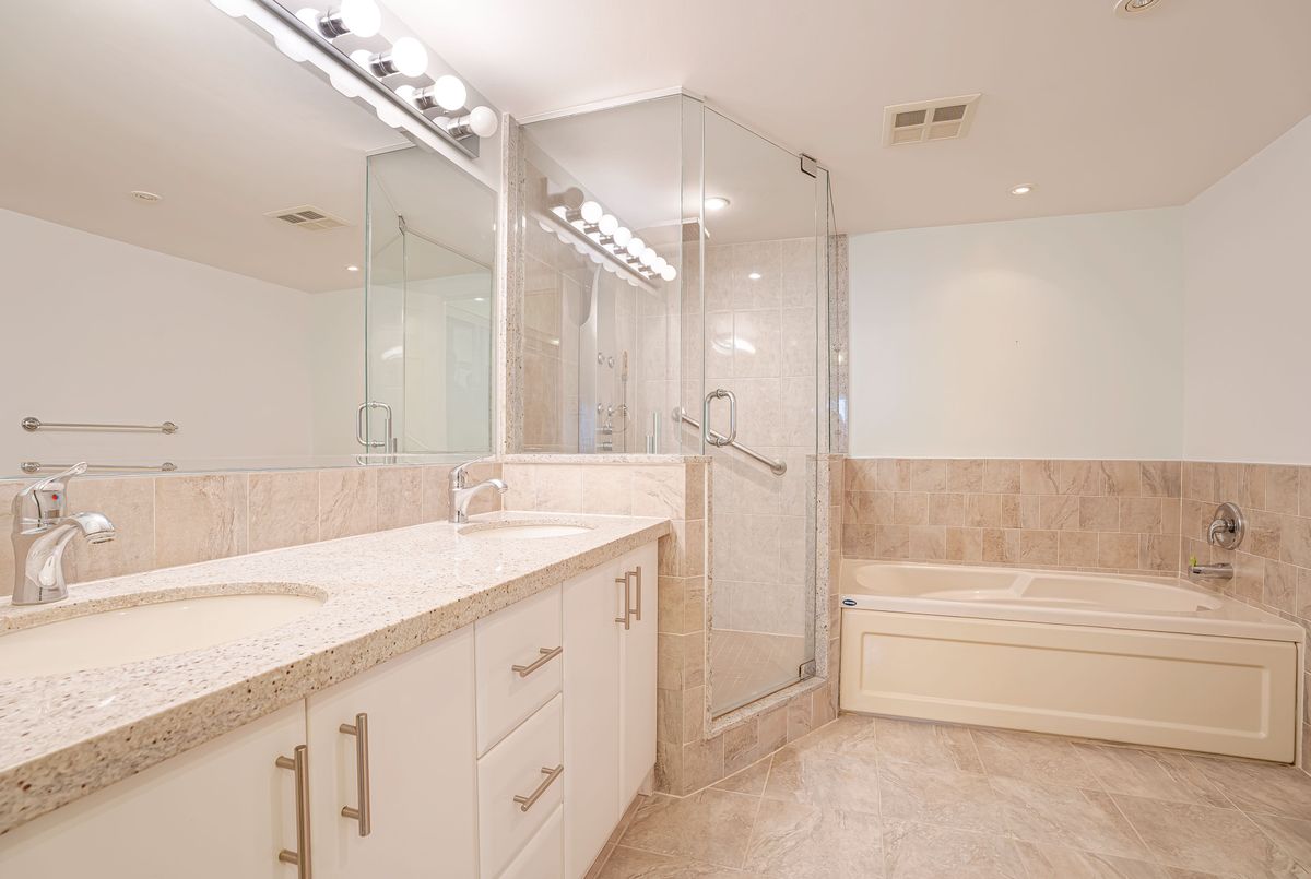 25 Austin Drive Markham 25 Austin Drive Markham