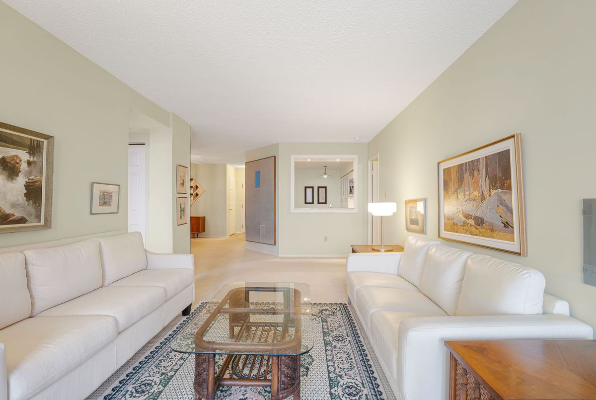 25 Austin Drive Markham 25 Austin Drive Markham