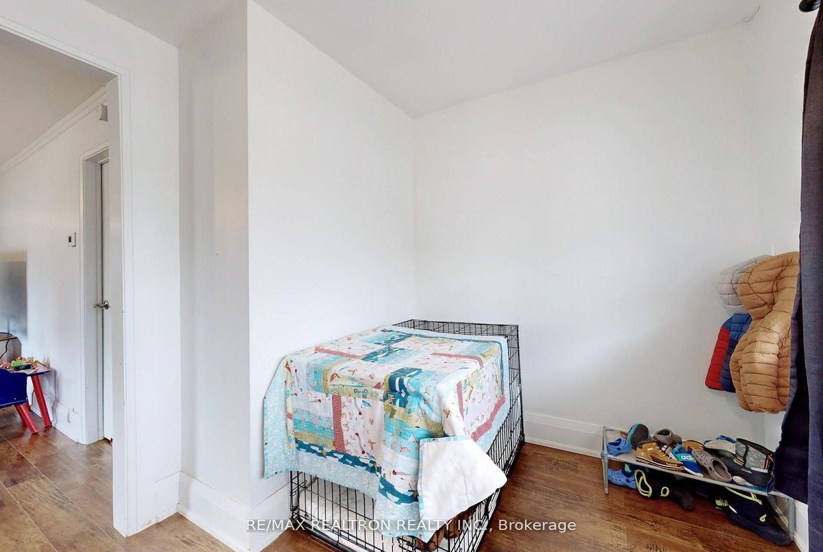 156 The Queensway Street S Georgina 156 The Queensway Street S Georgina