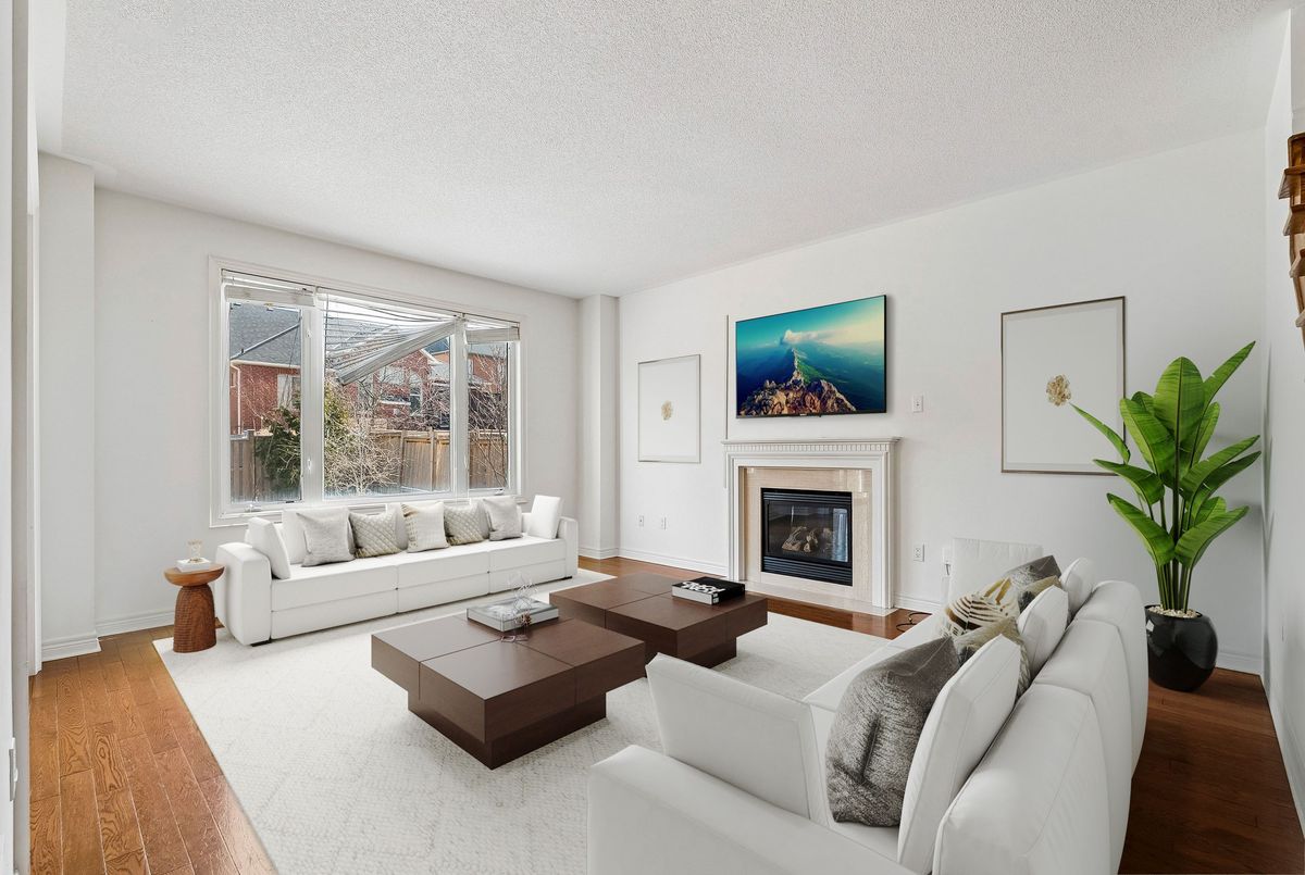 7 West Park Avenue Bradford West Gwillimbury 7 West Park Avenue Bradford West Gwillimbury