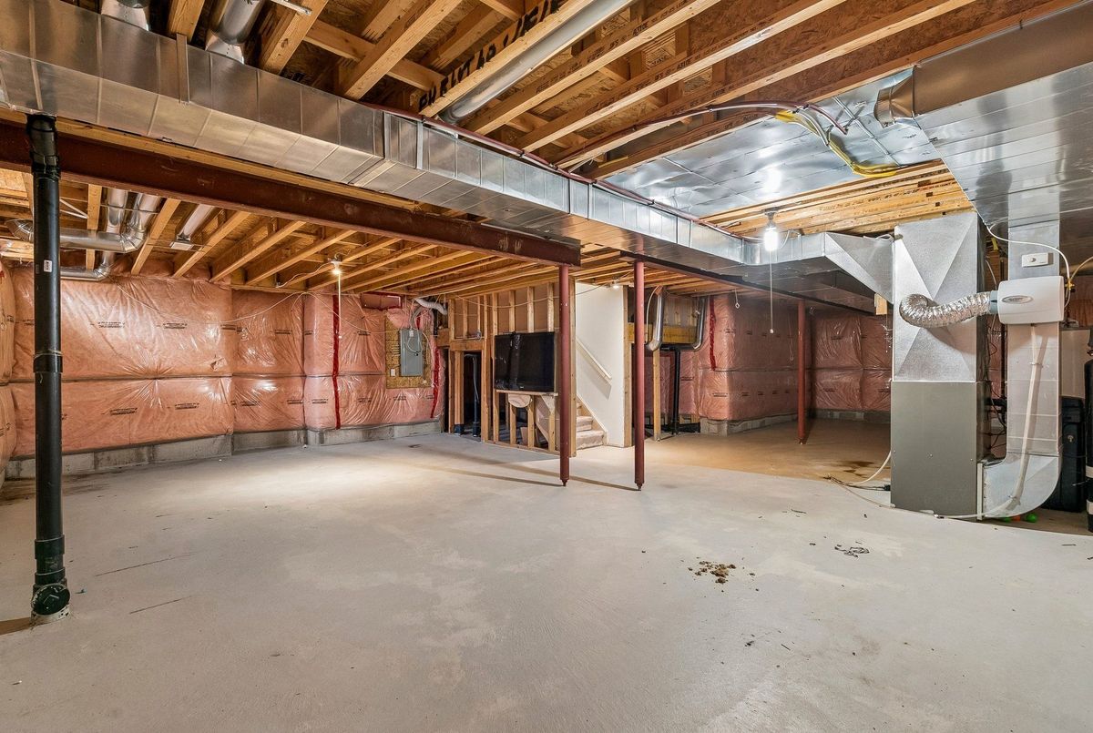 7 West Park Avenue Bradford West Gwillimbury 7 West Park Avenue Bradford West Gwillimbury