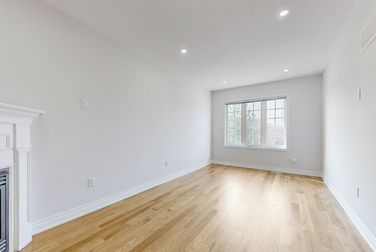 8 Townwood Drive Richmond Hill 8 Townwood Drive Richmond Hill