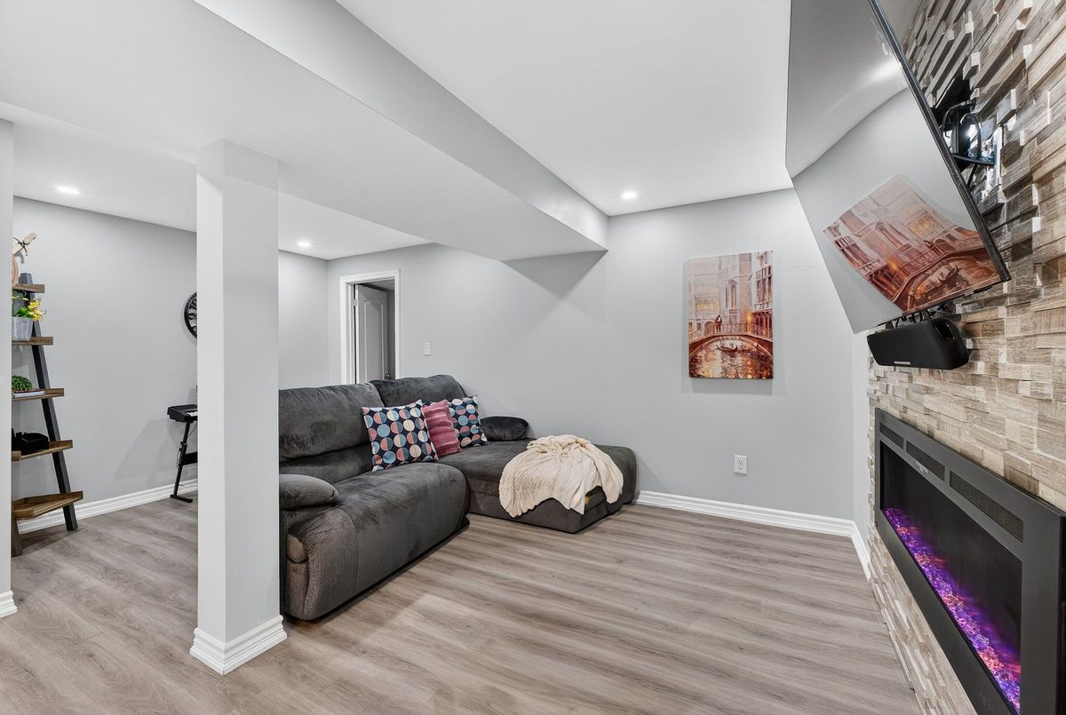 30 Catalpa Crescent Vaughan 30 Catalpa Crescent Vaughan