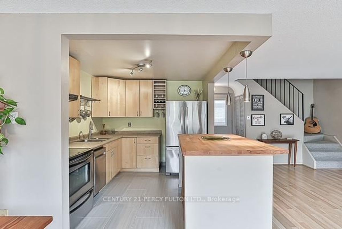 16B Elgin Street Markham 16B Elgin Street Markham