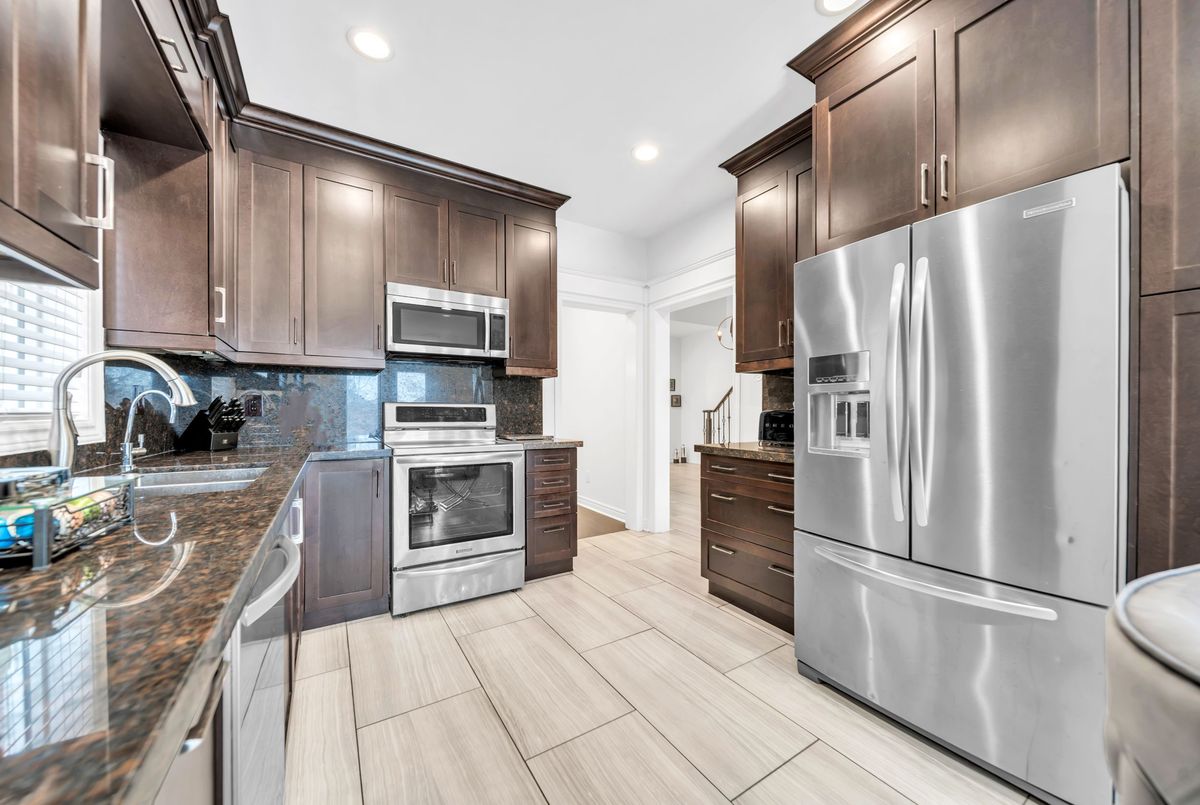 406 Hewitt Circle Newmarket 406 Hewitt Circle Newmarket