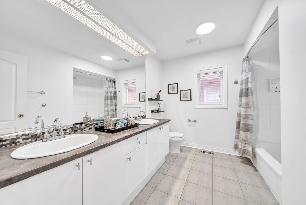 406 Hewitt Circle Newmarket 406 Hewitt Circle Newmarket