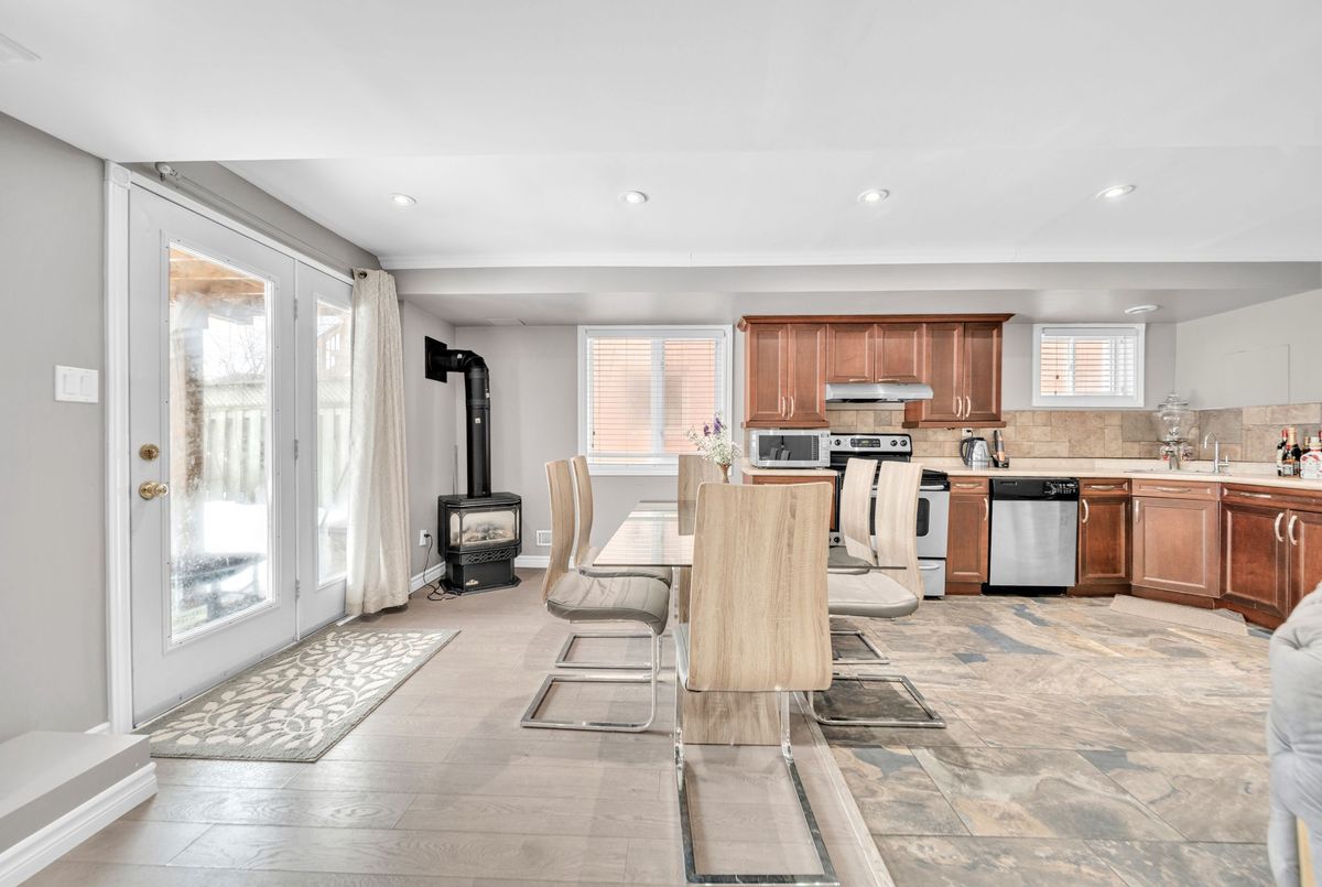 406 Hewitt Circle Newmarket 406 Hewitt Circle Newmarket