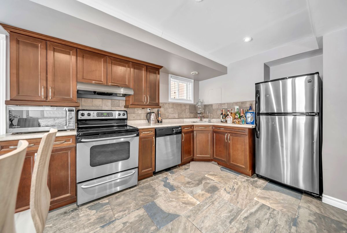 406 Hewitt Circle Newmarket 406 Hewitt Circle Newmarket