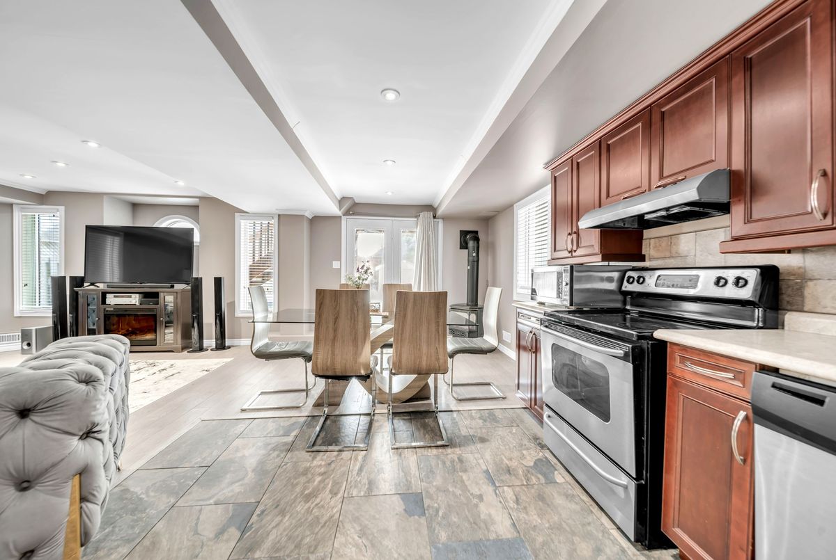 406 Hewitt Circle Newmarket 406 Hewitt Circle Newmarket