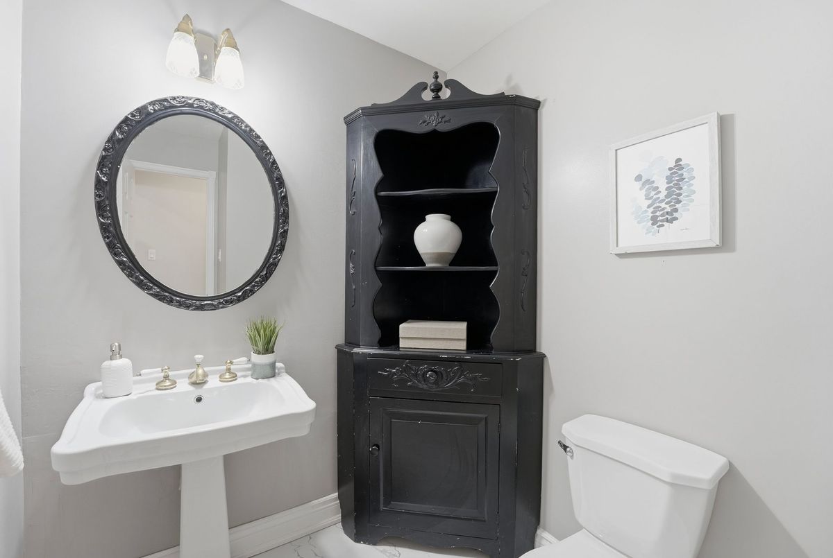 2 Meyer Circle Markham 2 Meyer Circle Markham