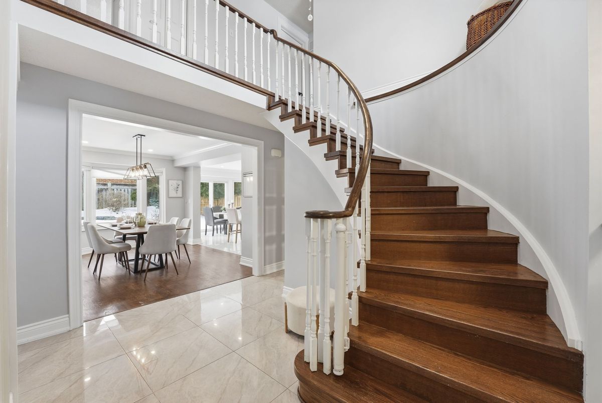 2 Meyer Circle Markham 2 Meyer Circle Markham