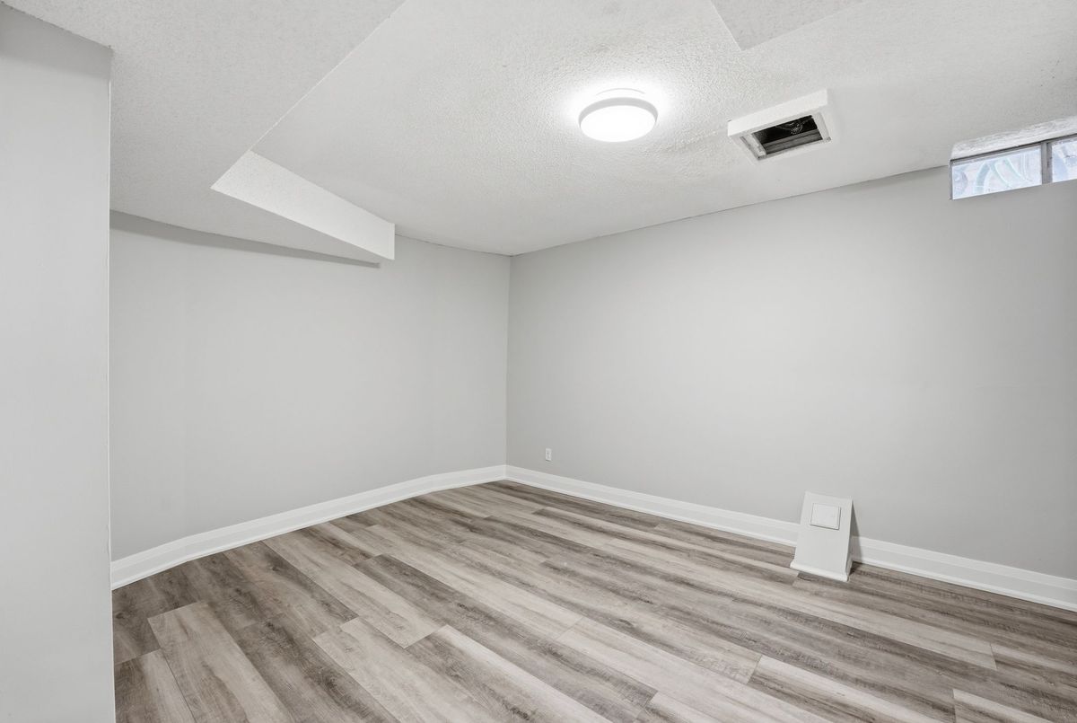 2 Meyer Circle Markham 2 Meyer Circle Markham