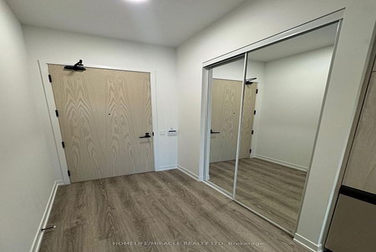 195 Commerce Street Vaughan 195 Commerce Street Vaughan