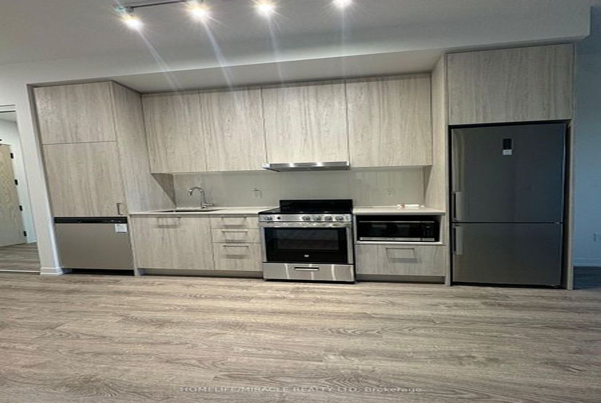 195 Commerce Street Vaughan 195 Commerce Street Vaughan