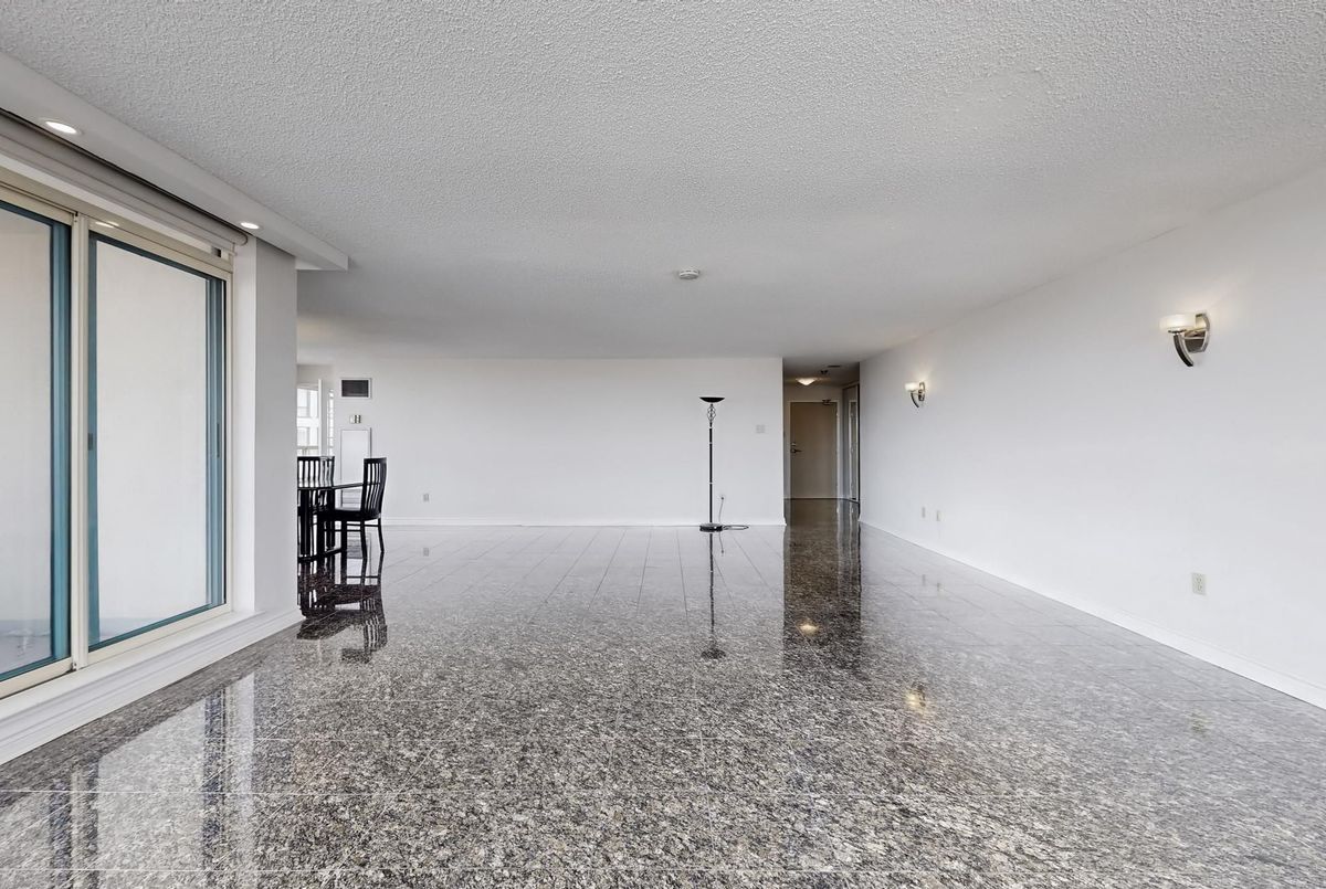 1 Clark Avenue W Vaughan 1 Clark Avenue W Vaughan
