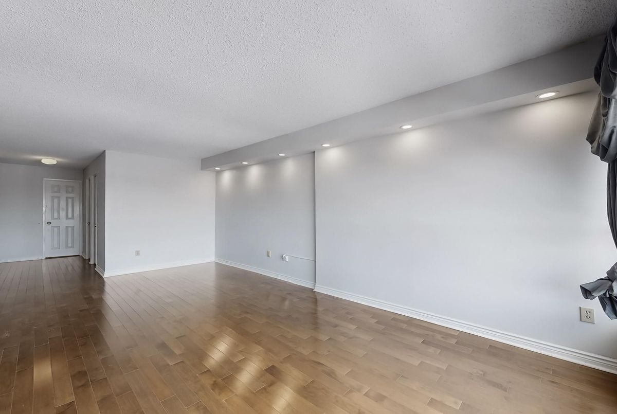 1 Clark Avenue W Vaughan 1 Clark Avenue W Vaughan