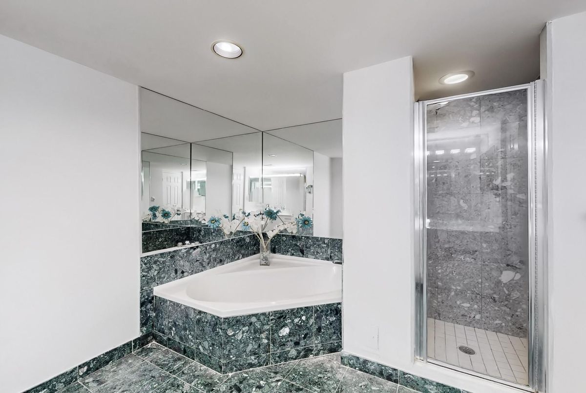 1 Clark Avenue W Vaughan 1 Clark Avenue W Vaughan