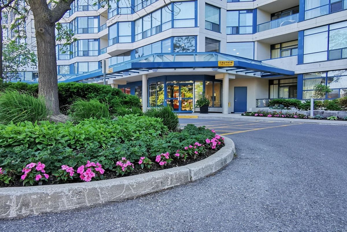 1 Clark Avenue W Vaughan 1 Clark Avenue W Vaughan