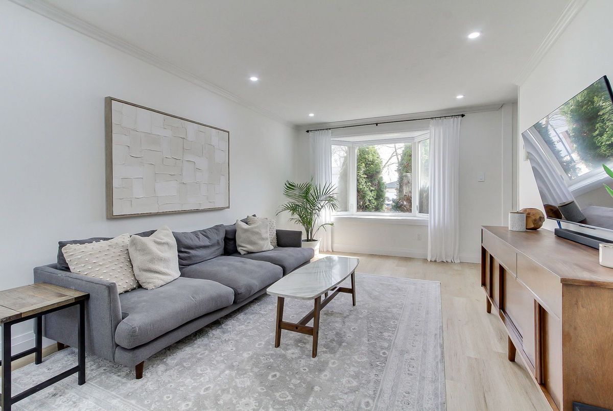 388 Terry Drive Newmarket 388 Terry Drive Newmarket