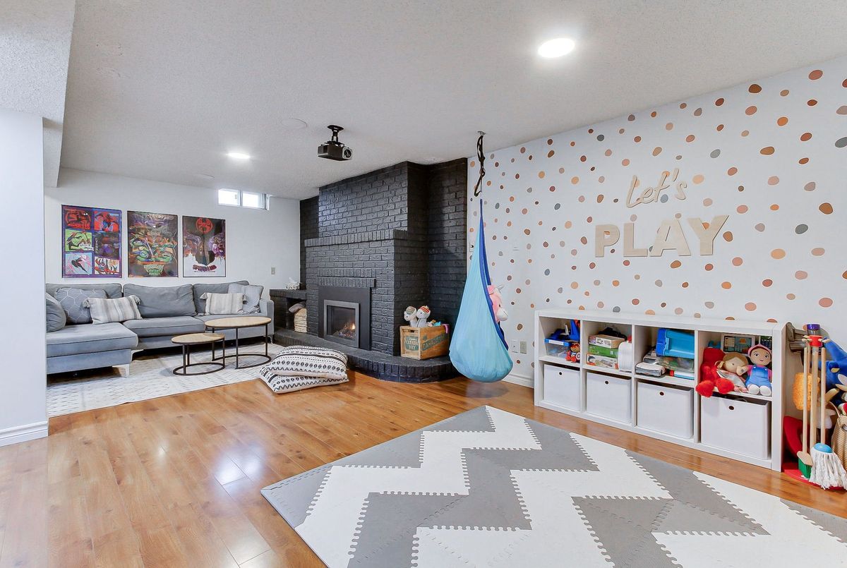 388 Terry Drive Newmarket 388 Terry Drive Newmarket