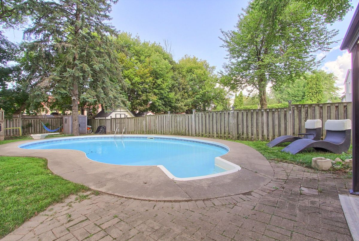 388 Terry Drive Newmarket 388 Terry Drive Newmarket