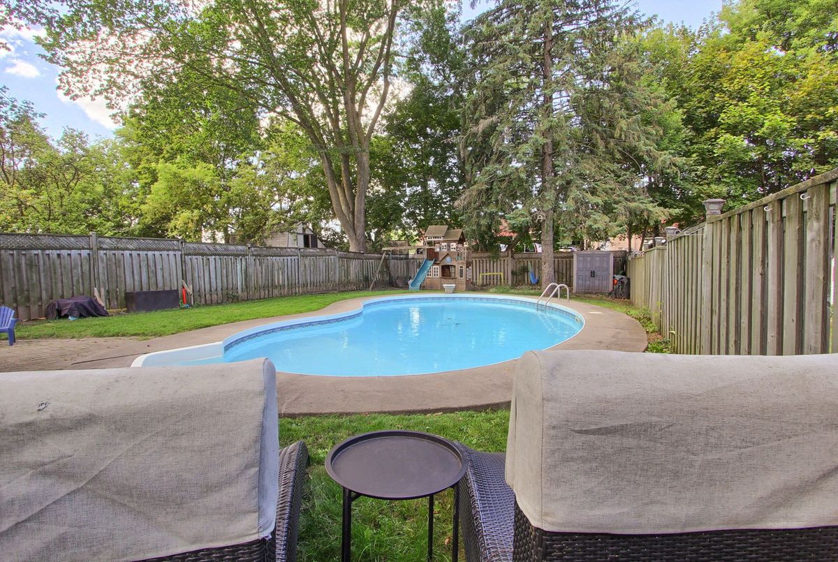 388 Terry Drive Newmarket 388 Terry Drive Newmarket