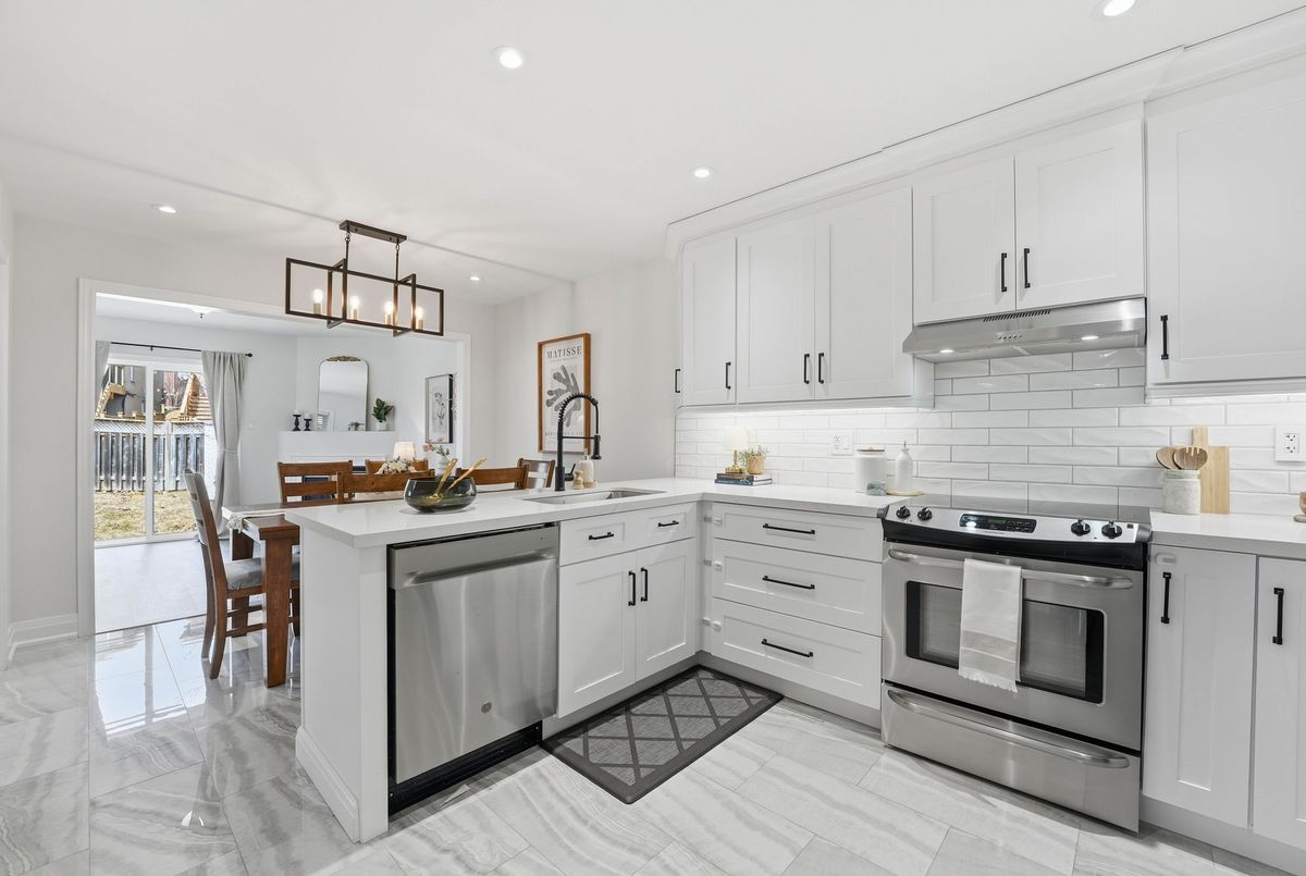 55 Christina Crescent Bradford West Gwillimbury 55 Christina Crescent Bradford West Gwillimbury