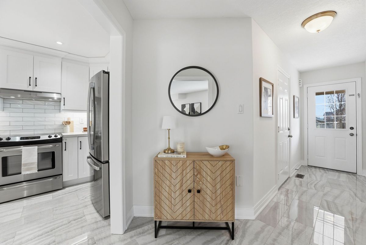 55 Christina Crescent Bradford West Gwillimbury 55 Christina Crescent Bradford West Gwillimbury