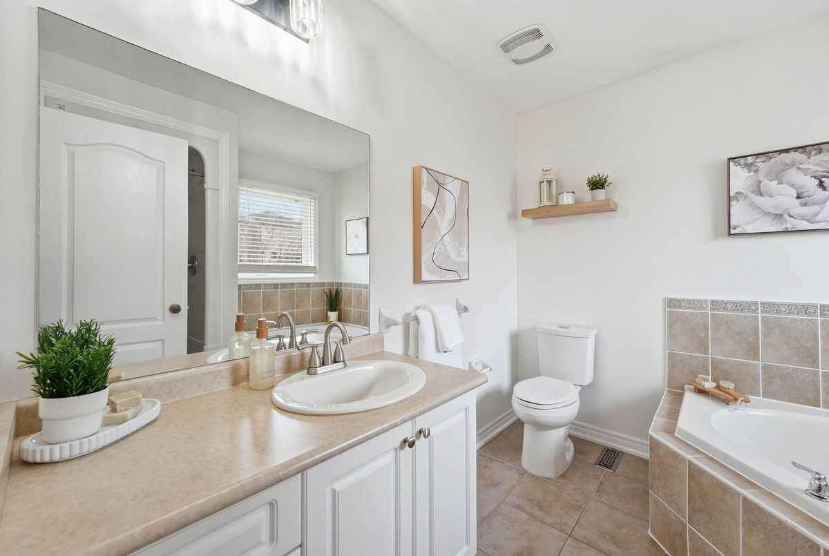 55 Christina Crescent Bradford West Gwillimbury 55 Christina Crescent Bradford West Gwillimbury