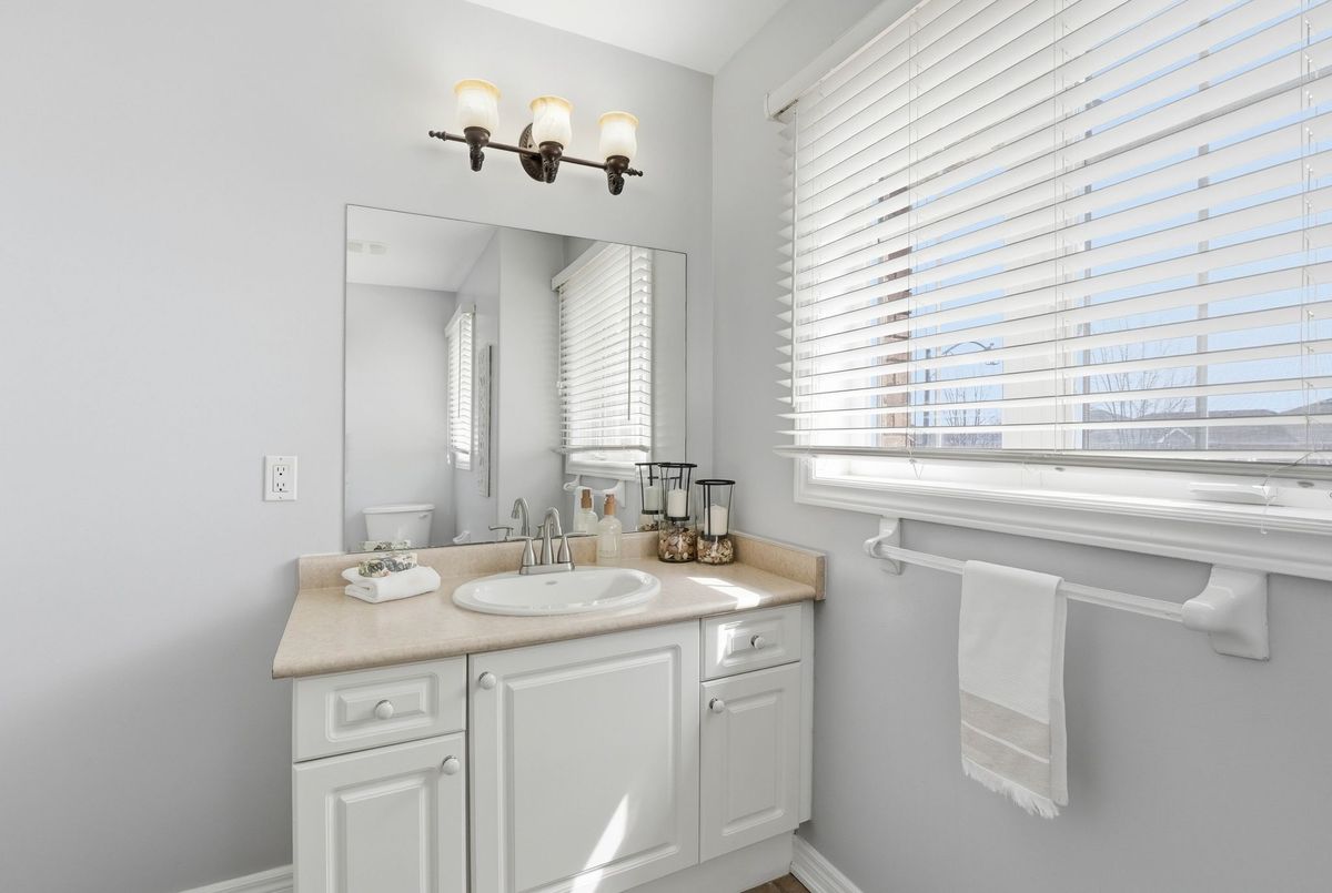 55 Christina Crescent Bradford West Gwillimbury 55 Christina Crescent Bradford West Gwillimbury