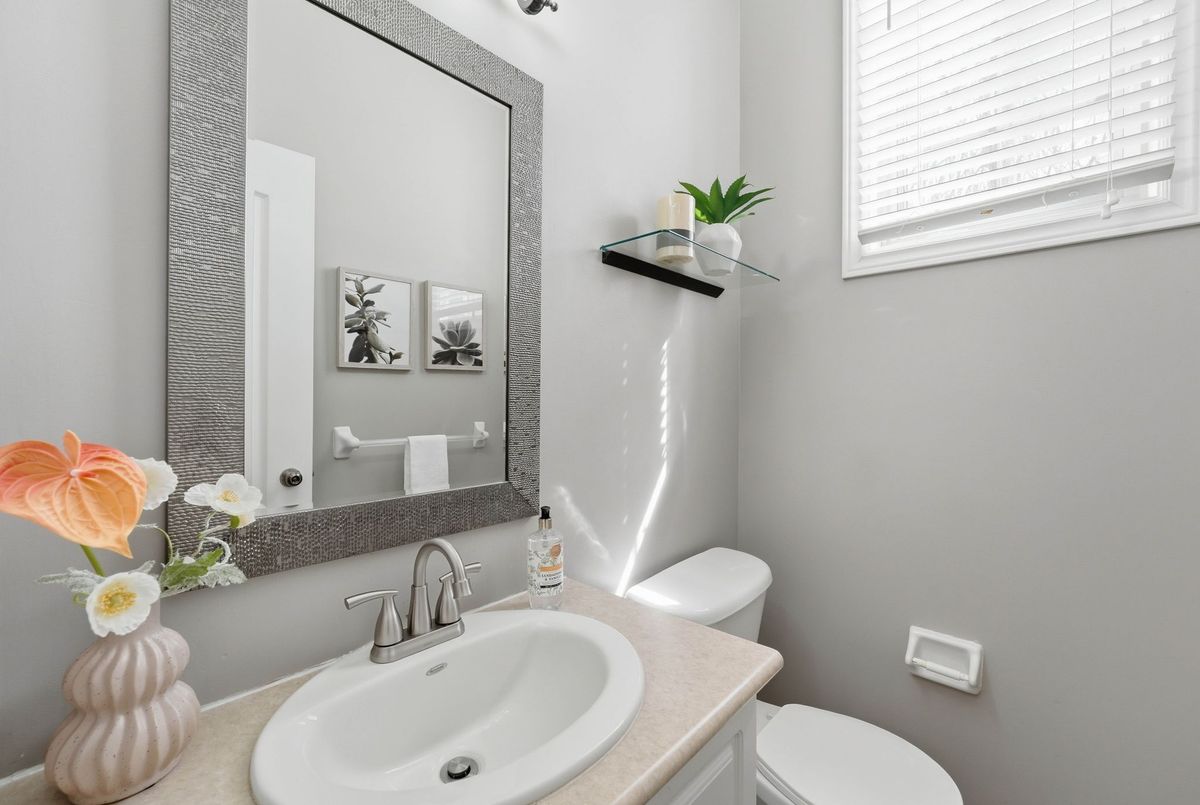 55 Christina Crescent Bradford West Gwillimbury 55 Christina Crescent Bradford West Gwillimbury