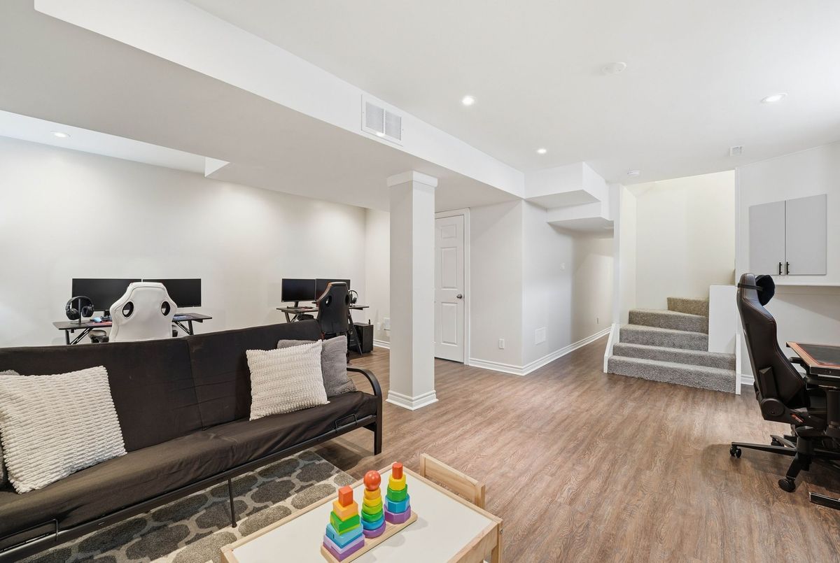 55 Christina Crescent Bradford West Gwillimbury 55 Christina Crescent Bradford West Gwillimbury