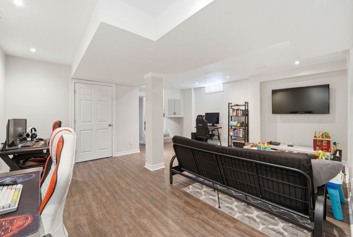 55 Christina Crescent Bradford West Gwillimbury 55 Christina Crescent Bradford West Gwillimbury