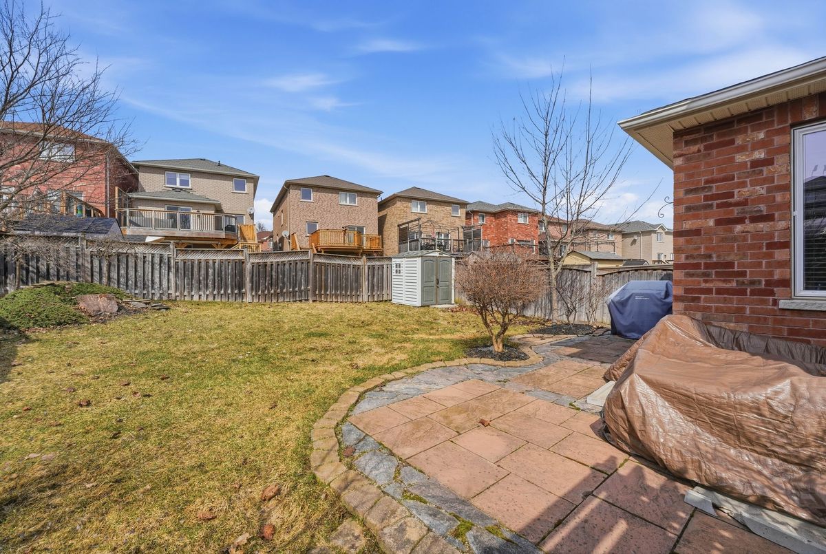 55 Christina Crescent Bradford West Gwillimbury 55 Christina Crescent Bradford West Gwillimbury