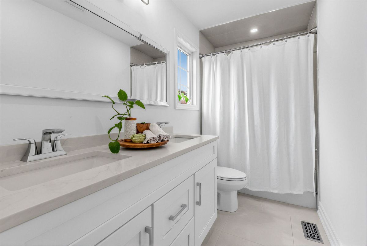 986 Stonehaven Avenue Newmarket 986 Stonehaven Avenue Newmarket