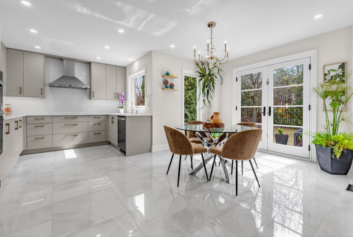 986 Stonehaven Avenue Newmarket 986 Stonehaven Avenue Newmarket