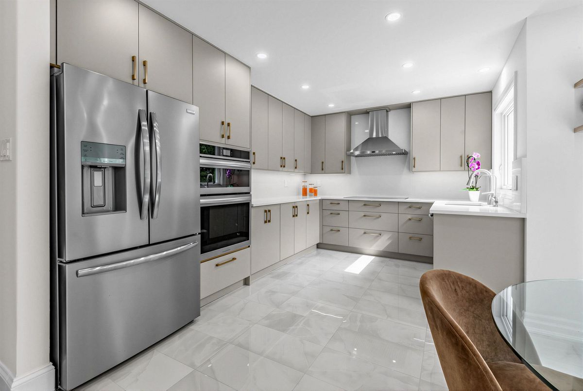 986 Stonehaven Avenue Newmarket 986 Stonehaven Avenue Newmarket