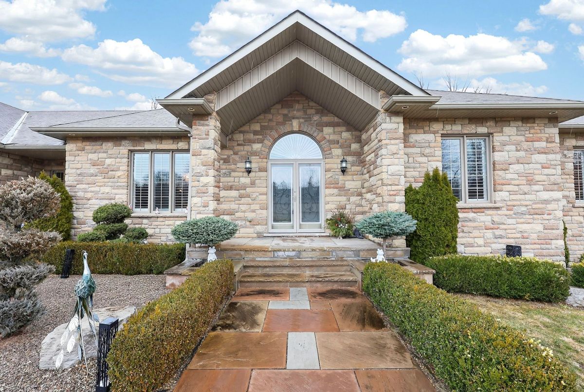 19 Shore Crescent Georgina 19 Shore Crescent Georgina