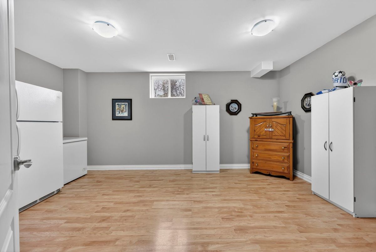 19 Shore Crescent Georgina 19 Shore Crescent Georgina